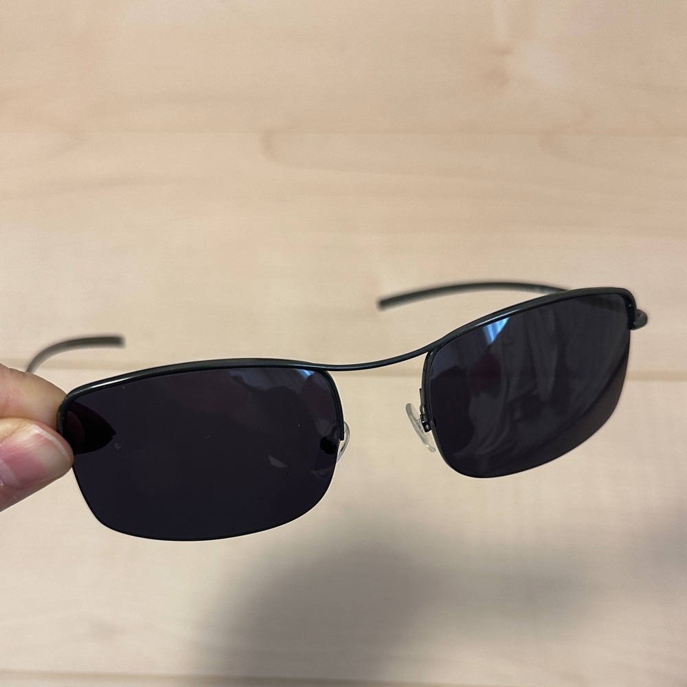 Gucci Black Rectangular Sunglasses